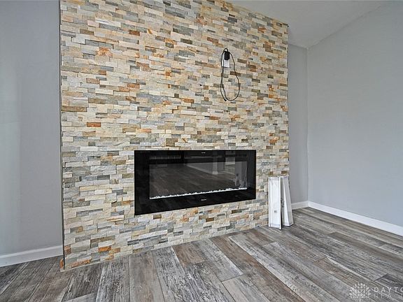 4th image of 3200 Earlham Dr
