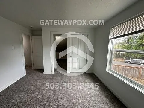 2322 SE 7th St — Photo 18