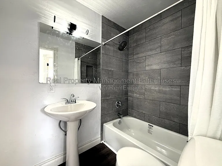 418 S Main Ave — Photo 10