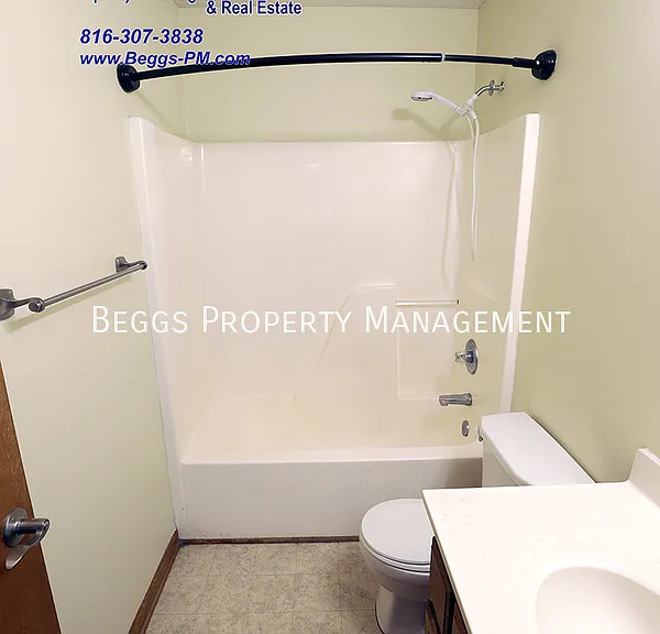 2116 Glenside Rd — Photo 9