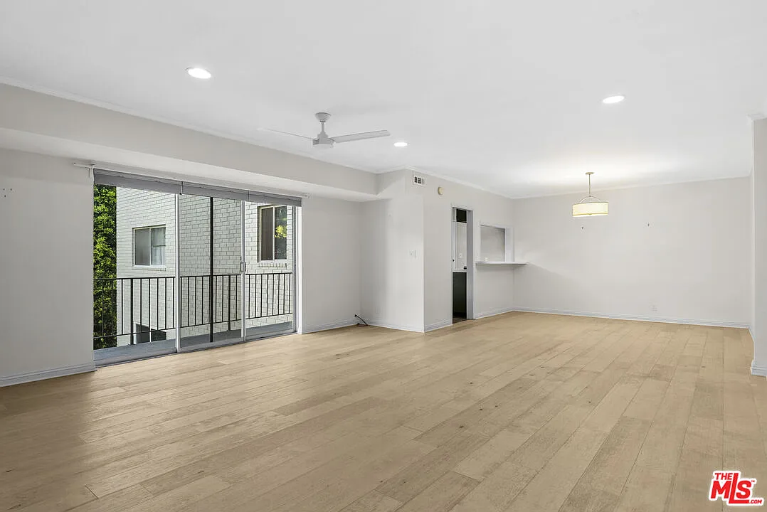 1 bed, 1.5 bath, 908 sqft, $2,895 — Photo 1