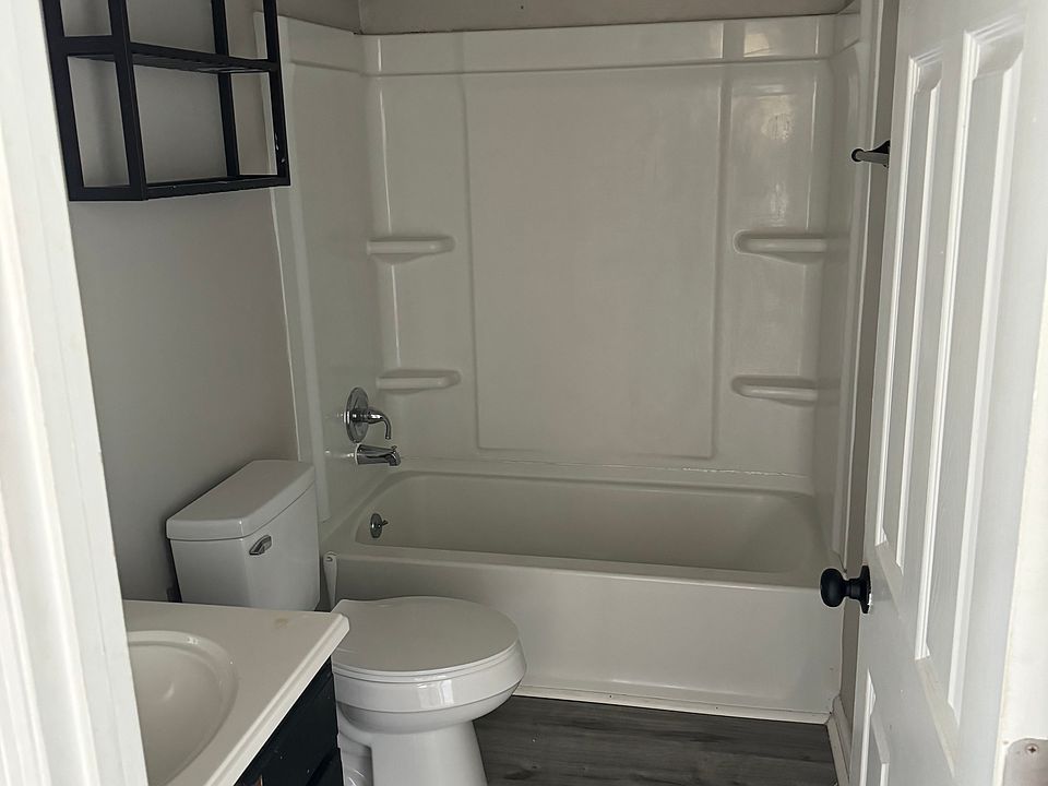 1st image of 227-229 Walnut Crest Dr #227