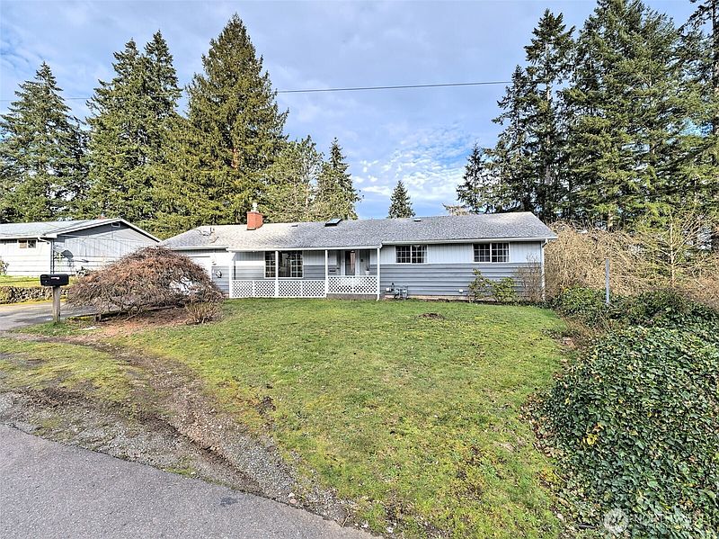 2nd image of 2028 Ferry Street