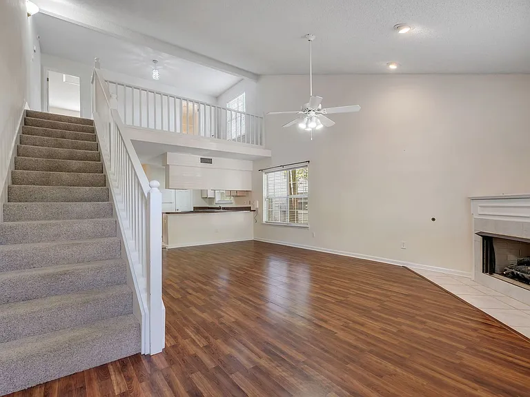 3056 Royal Palm Way — Photo 2