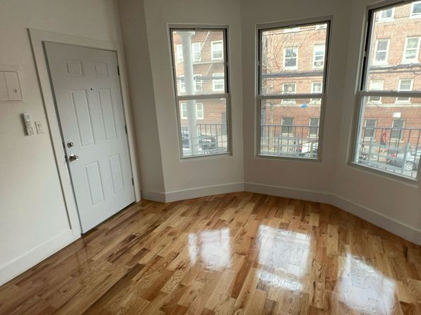 1495 Beach Ave #2F