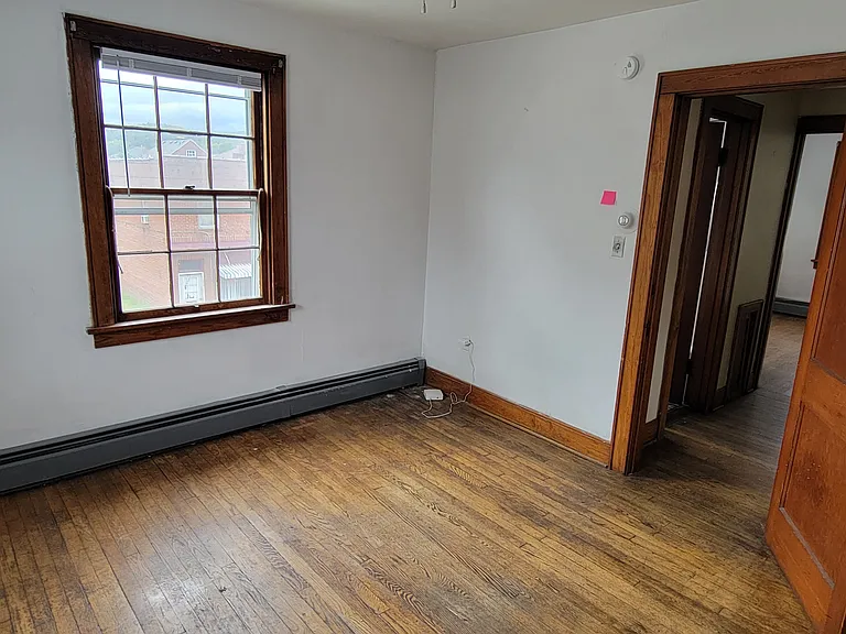 117 S Monroe Ave — Photo 17