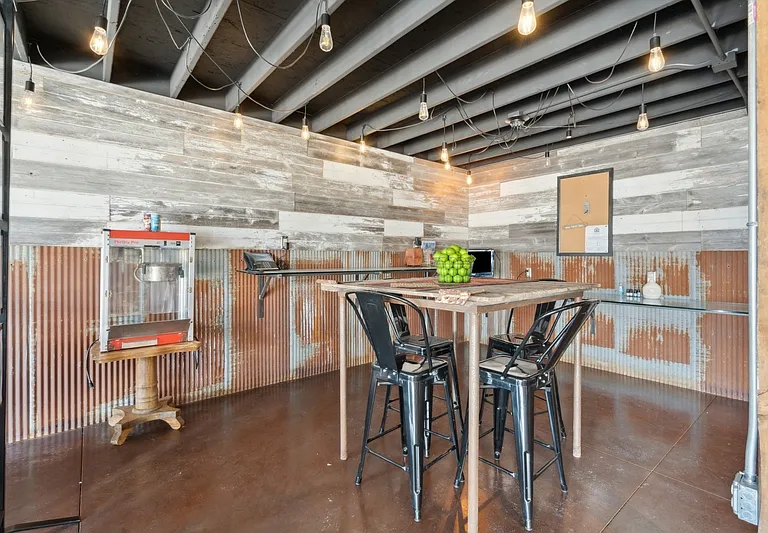 600 Lewis Access Rd #1 — Photo 8