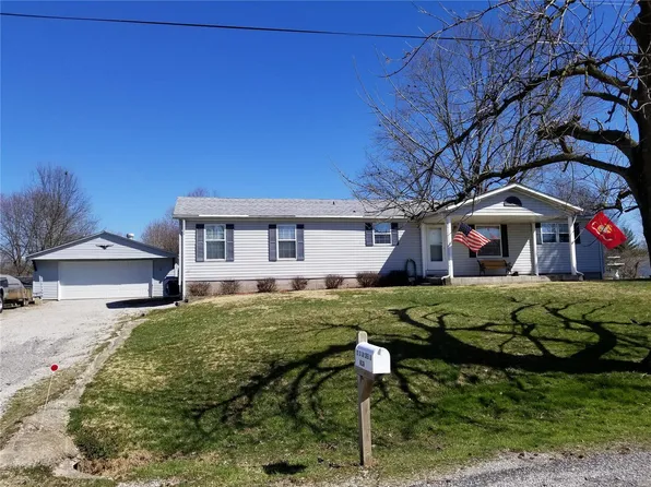 102 Sugar Creek Ln, Damiansville, IL 62215