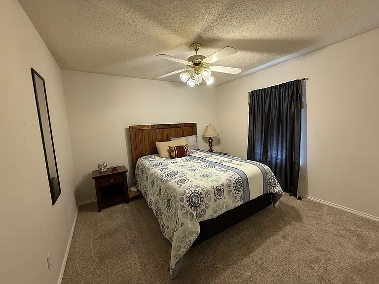 10614 Belton Ave — Photo 5