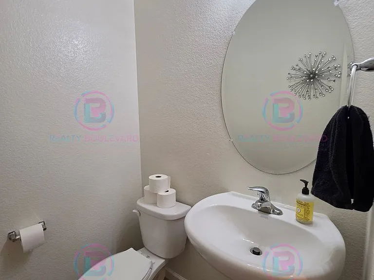 3010 Sterling Ridge Cir — Photo 22
