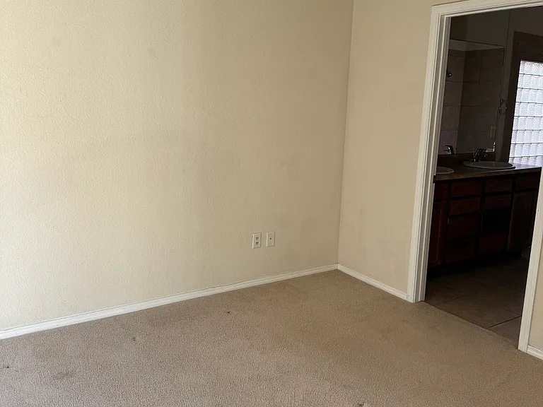 4405 Cave Primrose Ct SE — Photo 11