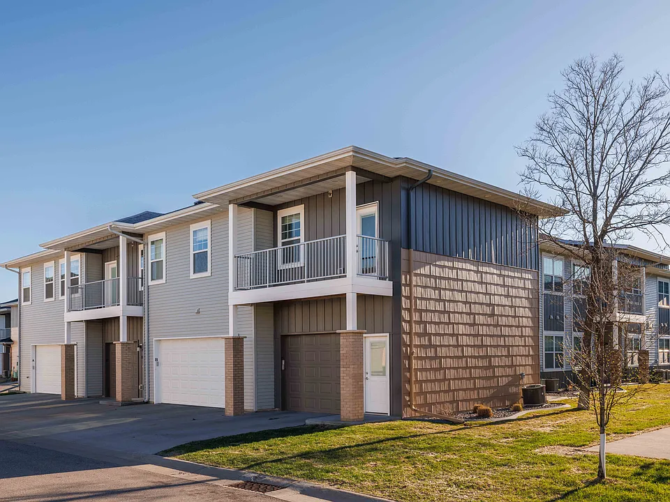 Maple Wood Townhomes