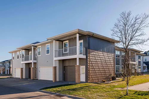 Maple Wood Townhomes Photo 1