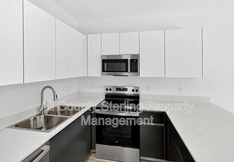 1611 NW 29th Rd #3 — Photo 16