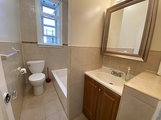 Rented by Contact Realty | media 10