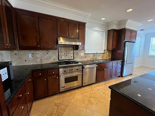 2391 Fernwood Ln — Photo 19