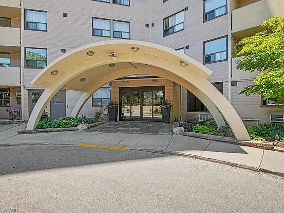 3rd image of 700 Dynes Rd #217