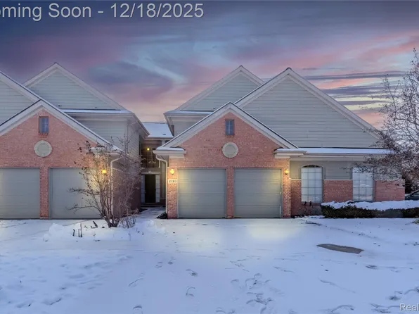 1030 Lorenzo Ct, Troy, MI 48085