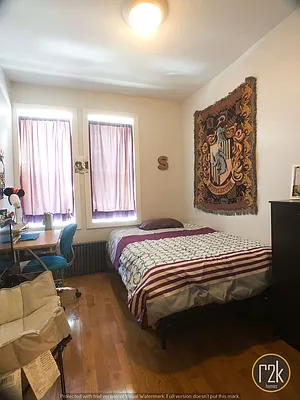 Rented by Realty 2000 Corp | media 8