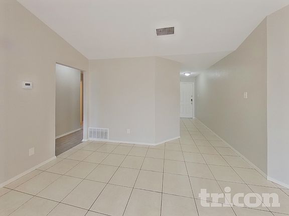 4th image of 1717 Wurzburg Dr