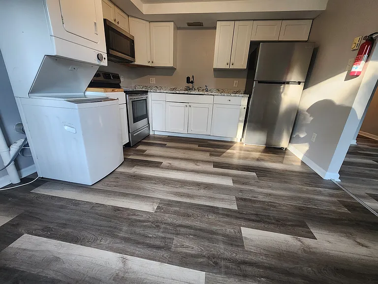 8 Washington St #2B — Photo 5