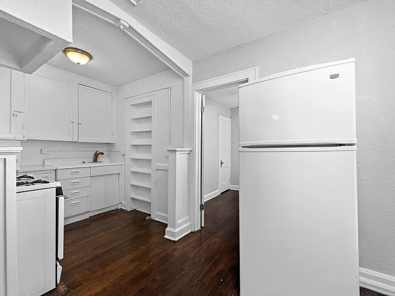 4400 Jarboe St — Photo 31