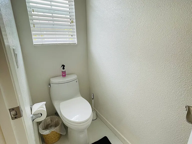 4665 Clares St — Photo 20