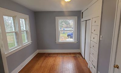 3rd image of 905 E Dubail Ave #3