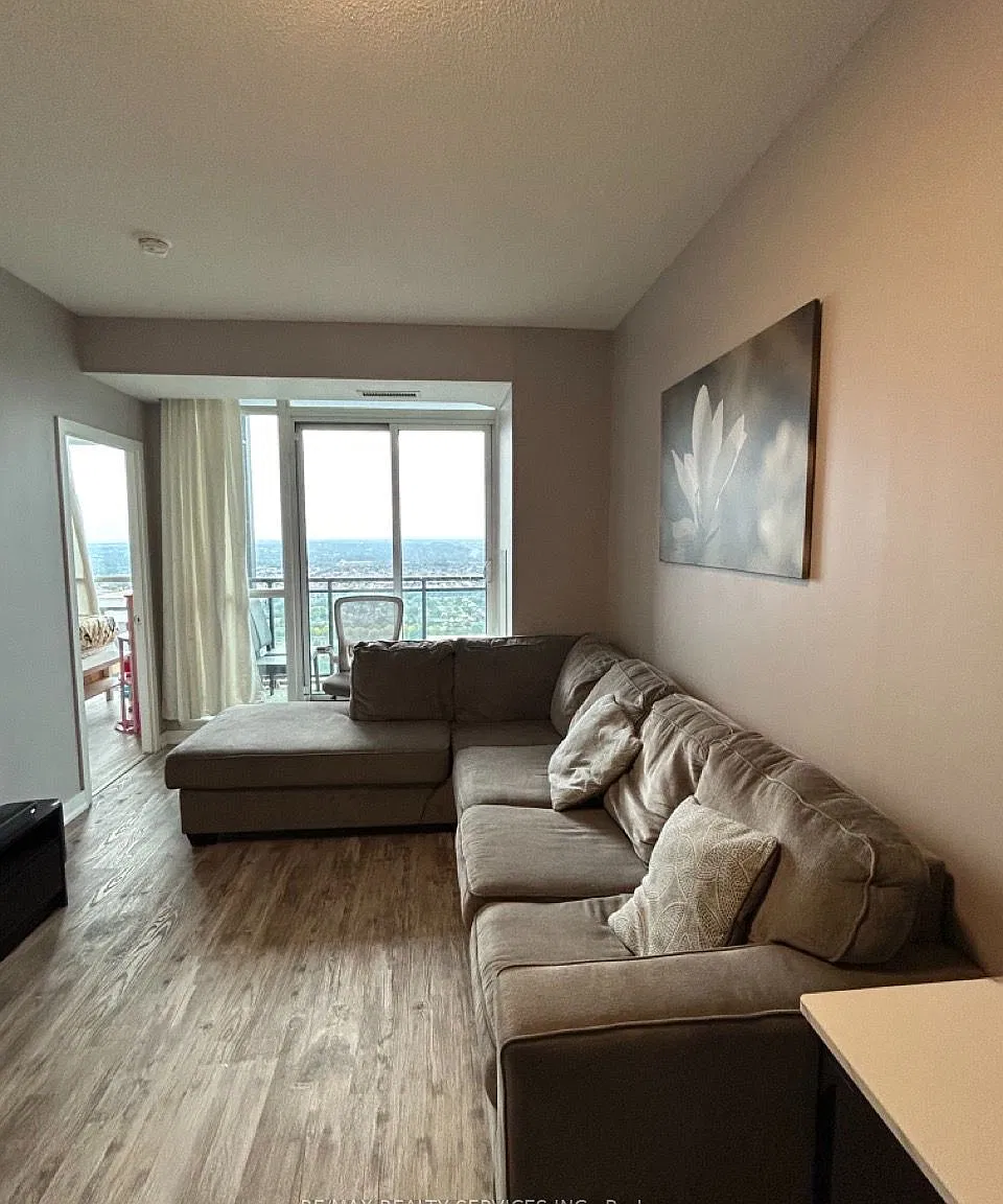 1 bed, $2,100 — Photo 3