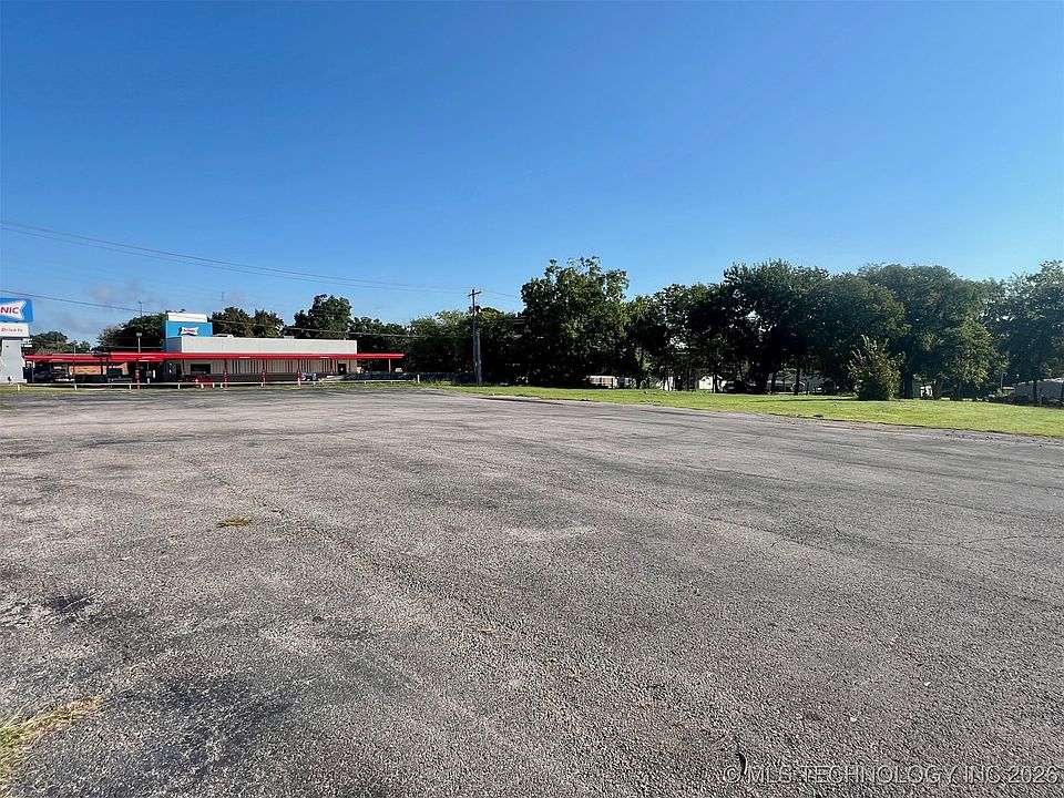 1st image of 700 N 1st St