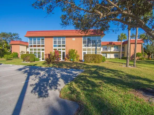 100 Spring Lake Drive #107, Vero Beach, FL 32962