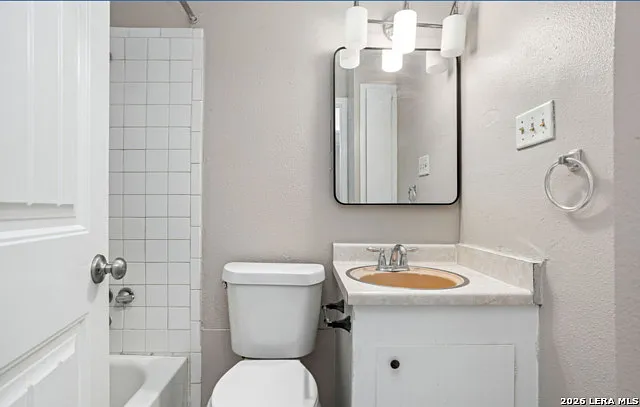 5231 Silvertip Dr — Photo 10