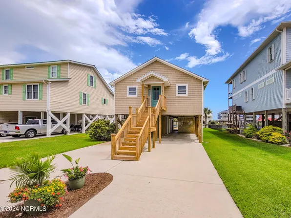 7082 7th Street, Surf City, NC 28445