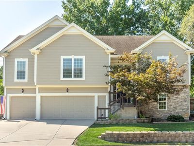 1701 NE 70th St, Kansas City, MO, 64118