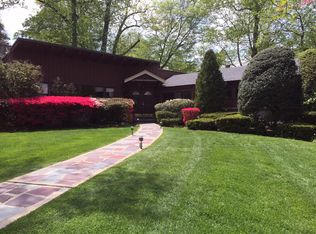 6 Hadden Rd, Scarsdale, NY 10583