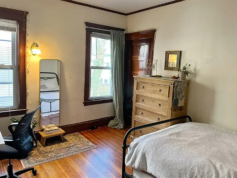 183 College Ave — Photo 7