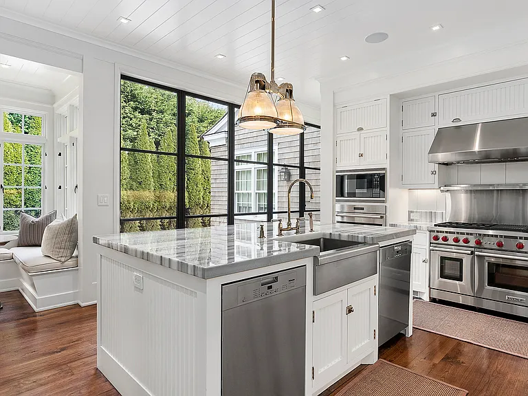 252 Bluff Rd — Photo 6