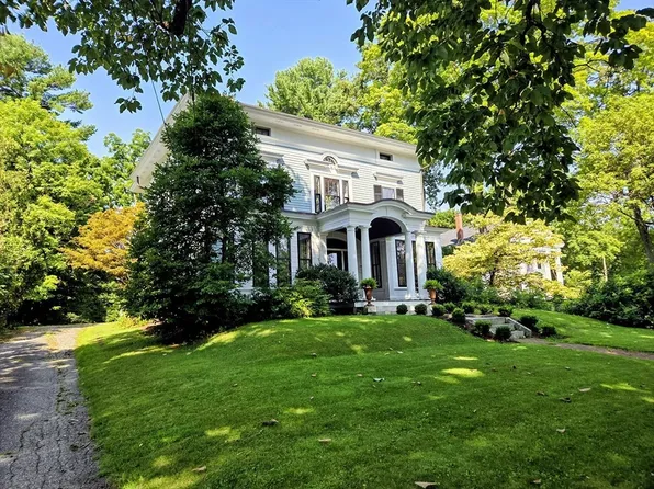 14 South St, Grafton, MA 01519