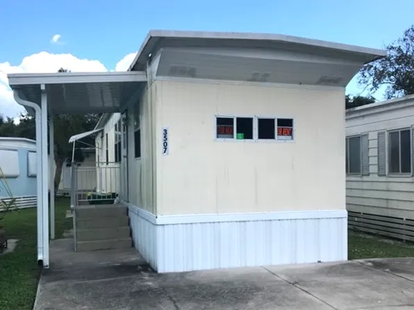 3507 Entrance Dr, Merritt Island, FL 32953