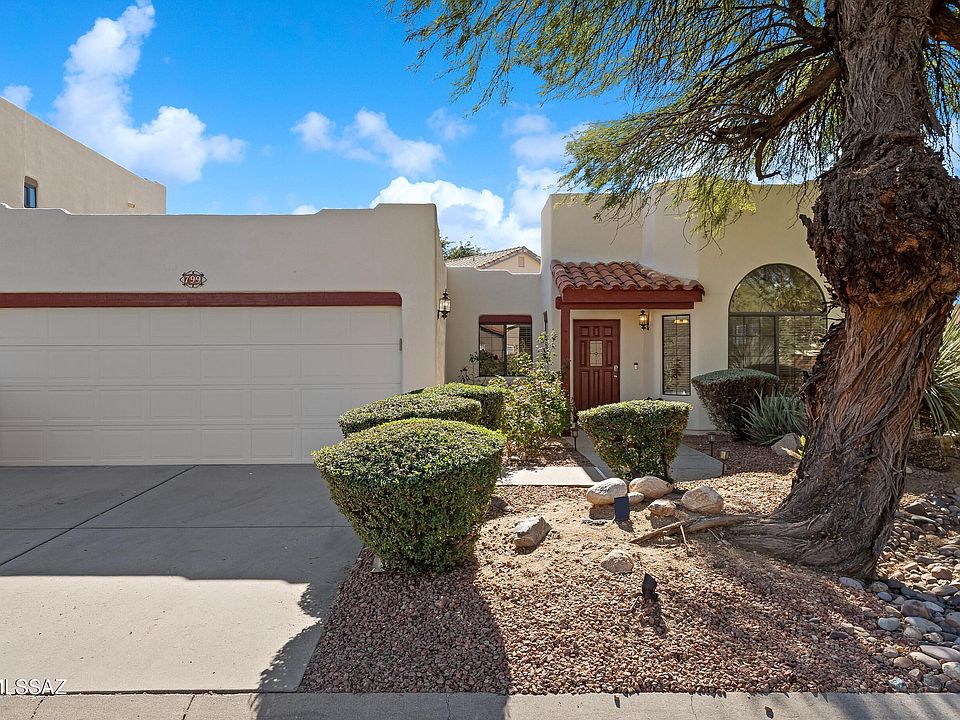 1st image of 799 W Clear Creek Way