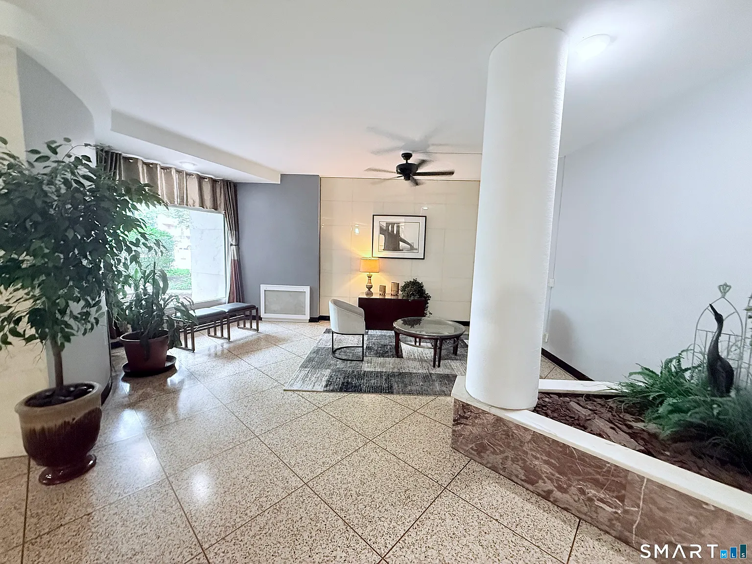 Fountain Terrace — Photo 3