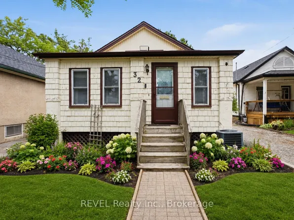 32 Saint Peter St, Saint Catharines, ON L2T 1N9