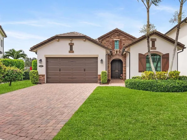 8259 Grand Prix Ln, Boynton Beach, FL 33472