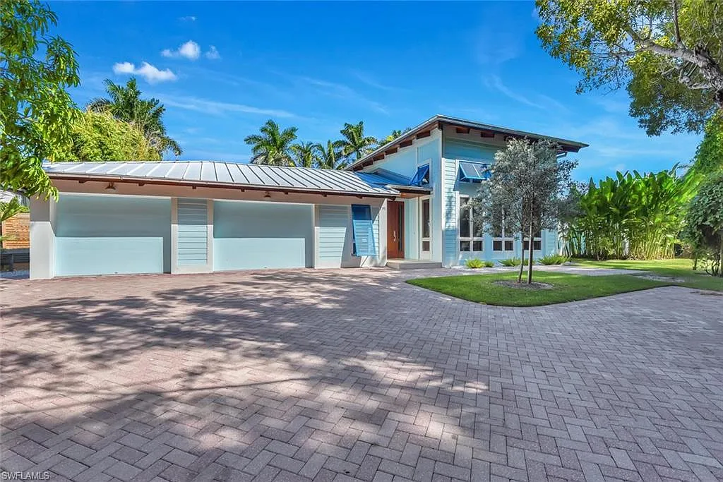 3 bed, 3.5 bath, 3022 sqft, $30,000 — Photo 2