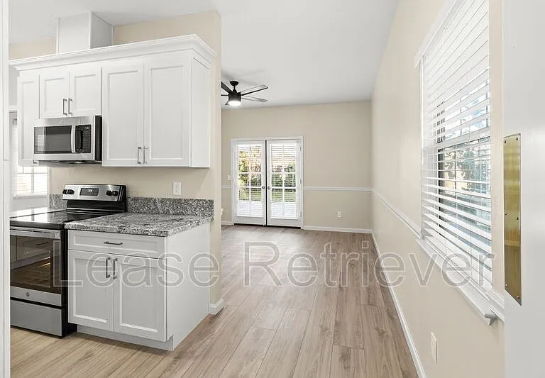 825 Heritage Pl — Photo 15