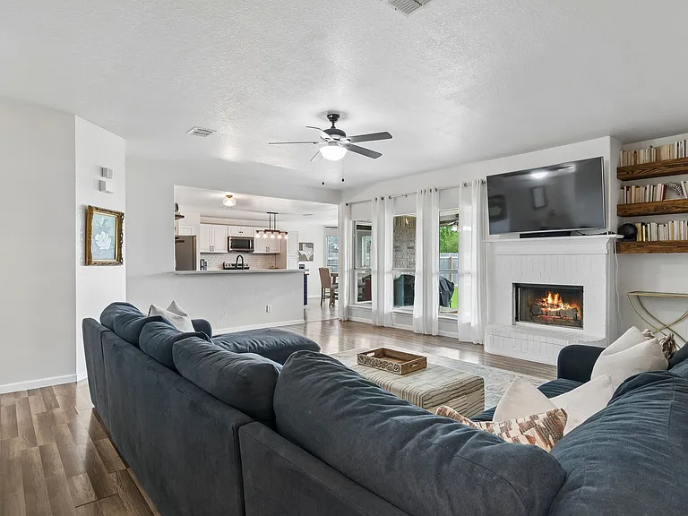 2170 Jolie Ct — Photo 10