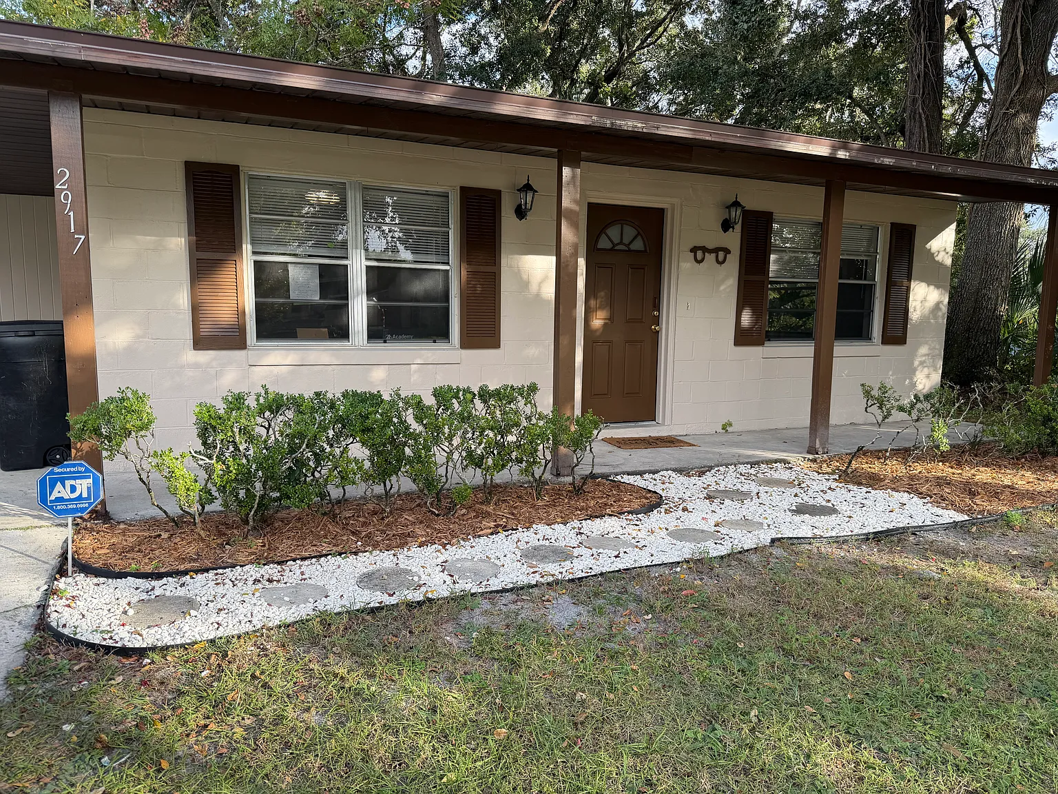 3 bed, 1208 sqft, $2,200 — Photo 4