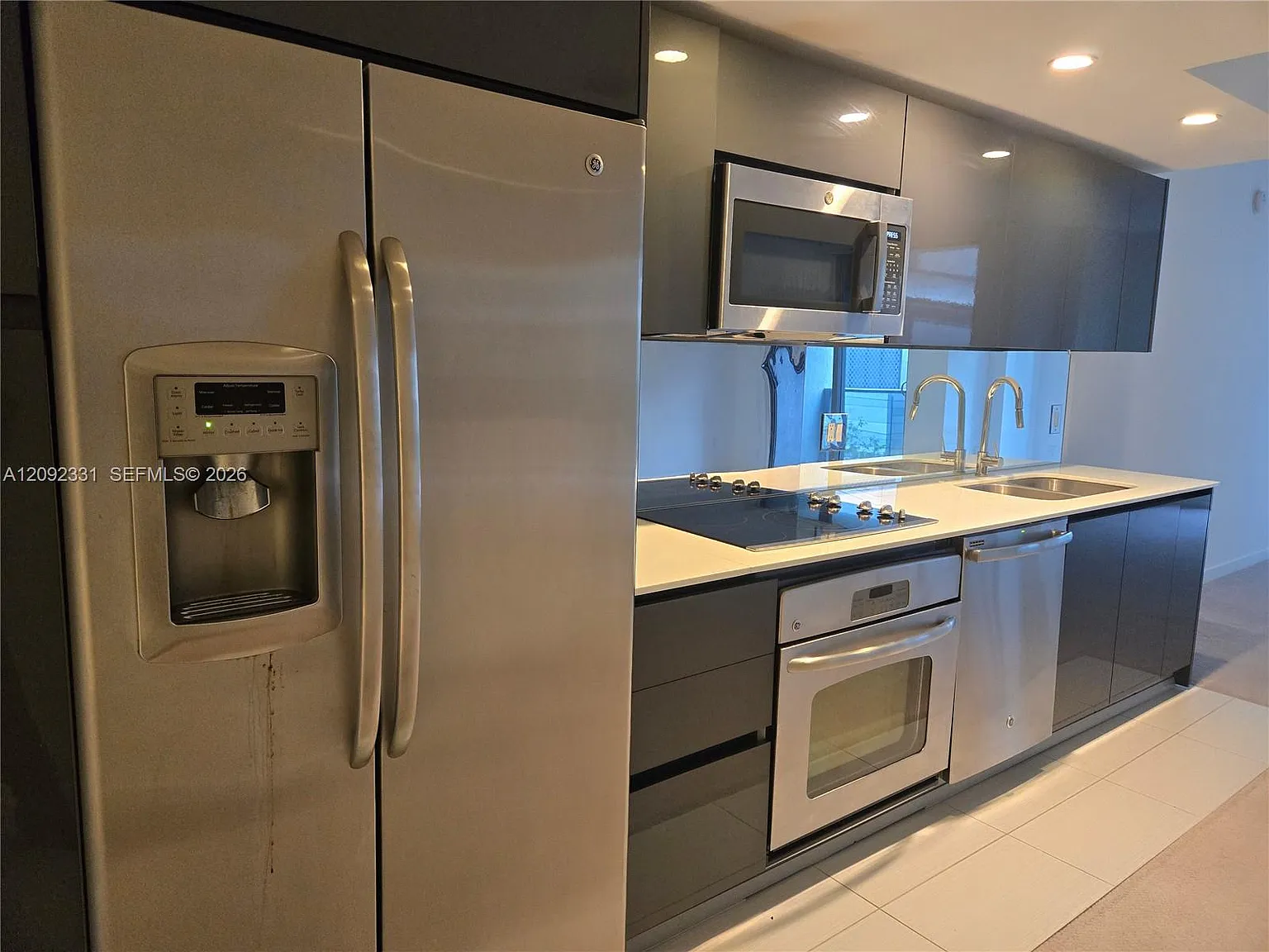 Mybrickell Condo — Photo 2