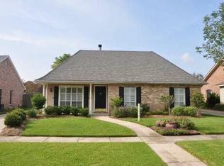 15532 Woodlore Dr, Baton Rouge, LA 70816