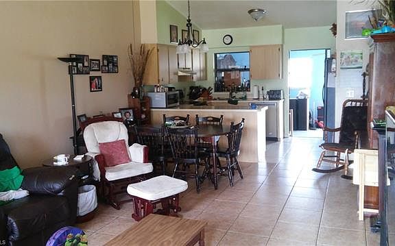 4th image of 17370/372 Carnegie Cir